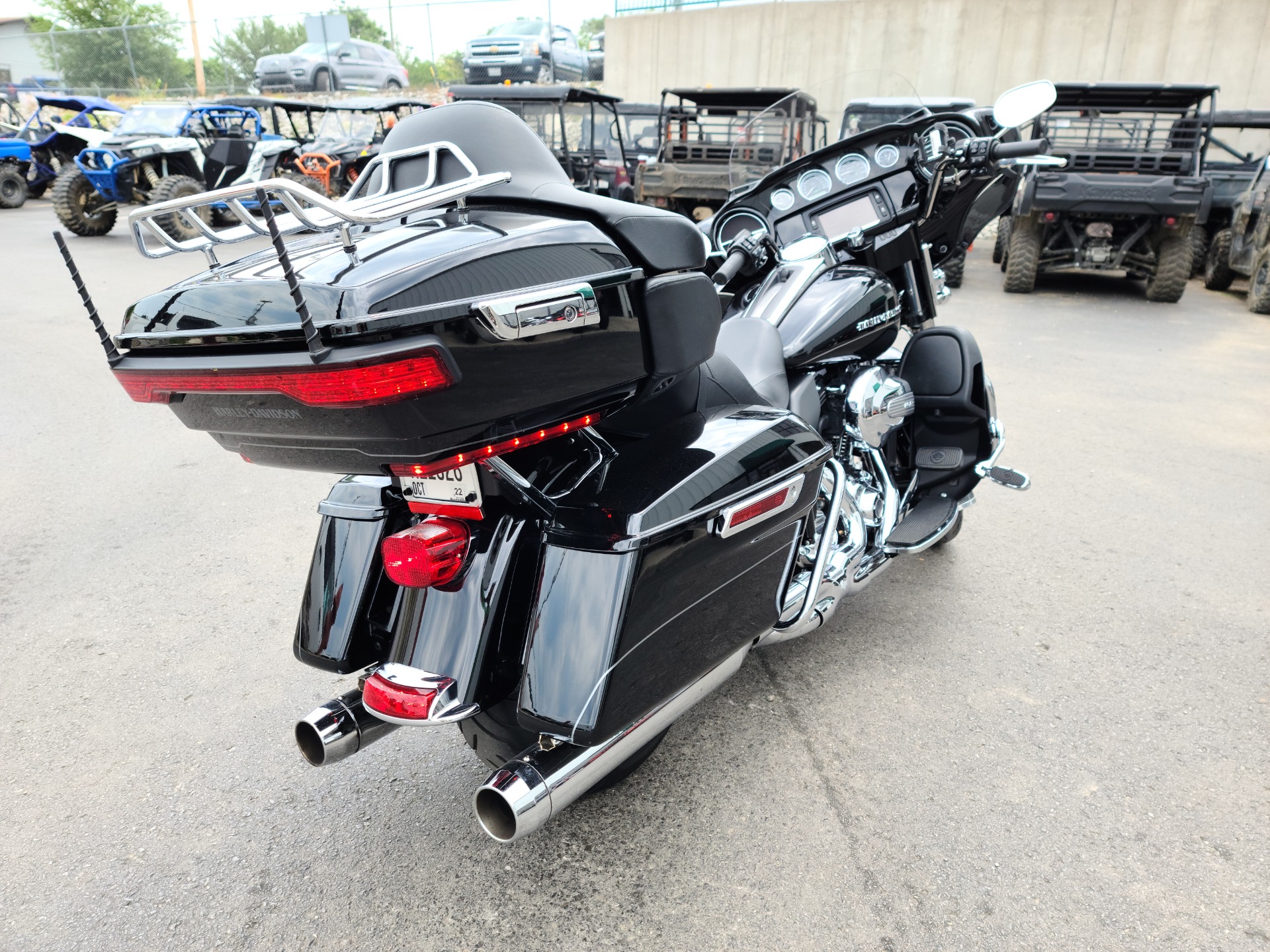 2015 Harley-Davidson Ultra Limited Low in Clinton, Tennessee - Photo 6