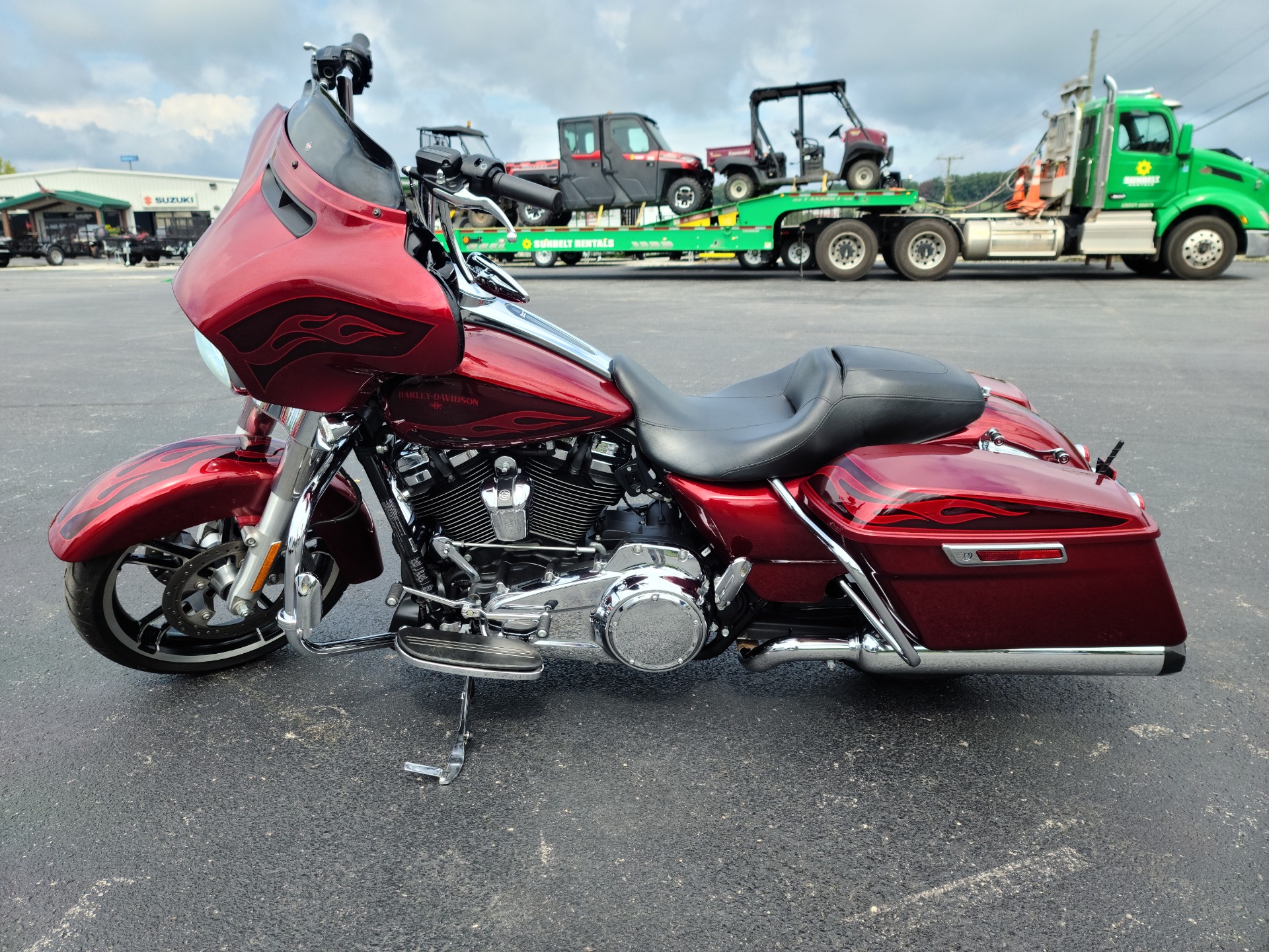 2017 Harley-Davidson Street Glide® Special in Clinton, Tennessee - Photo 4