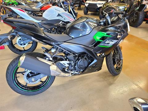 2023 Kawasaki Ninja 400 ABS in Clinton, Tennessee - Photo 2