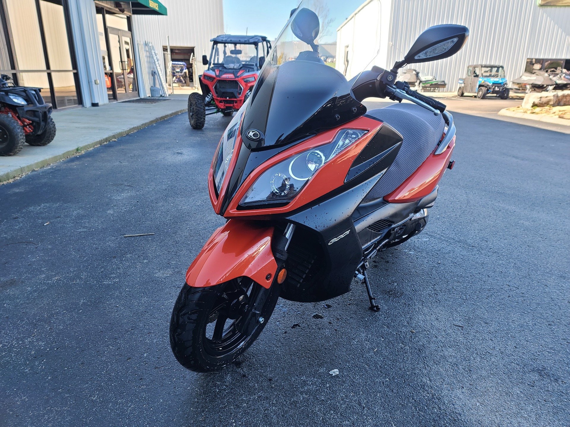 2012 Kymco Downtown 300i in Clinton, Tennessee - Photo 2