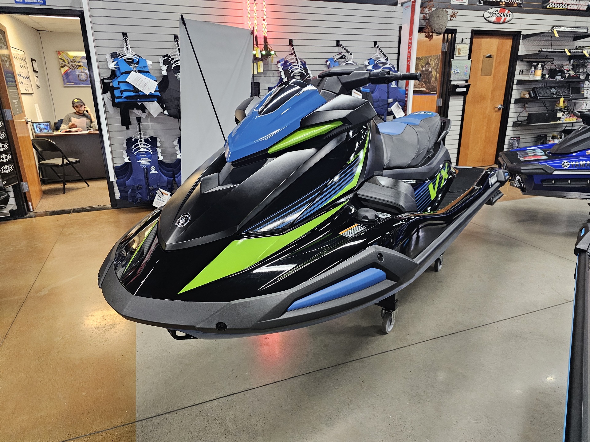 2024 Yamaha VX Deluxe in Clinton, Tennessee - Photo 2