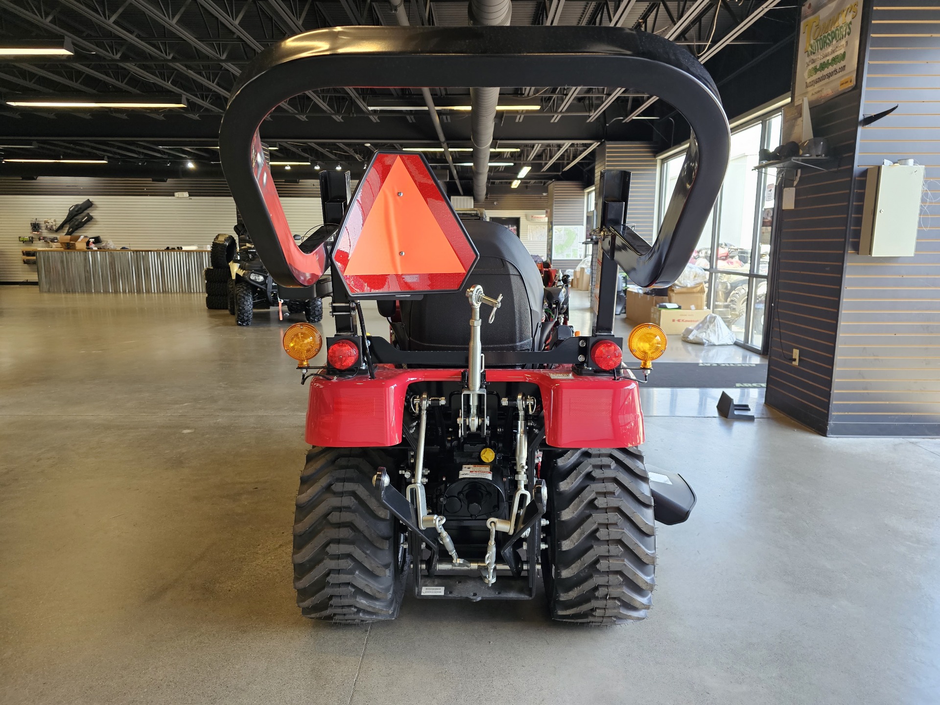 2023 Mahindra eMax 20S HST in Clinton, Tennessee - Photo 7