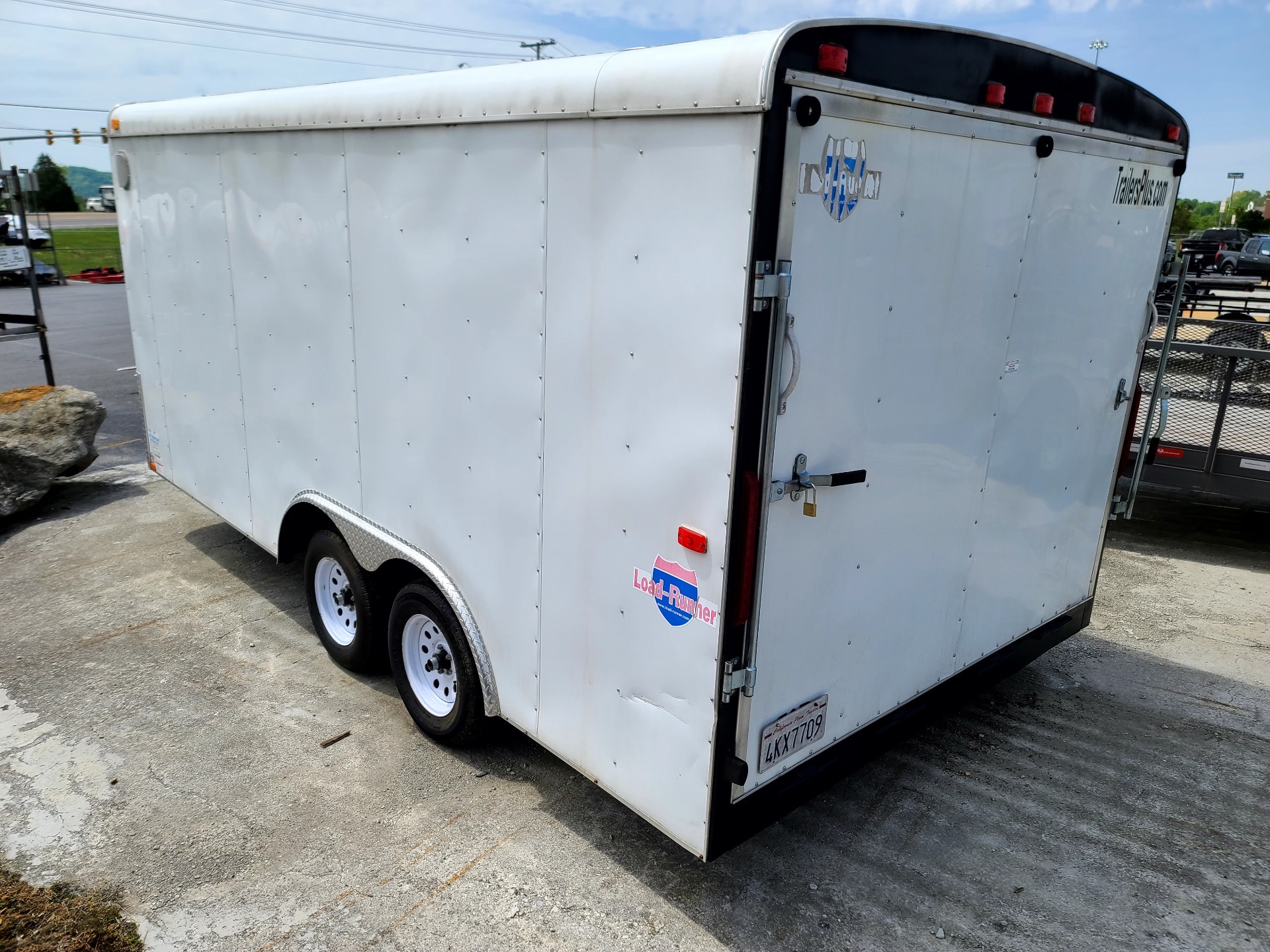 2010 Interstate Cargo 16ft Enclosed in Clinton, Tennessee - Photo 3