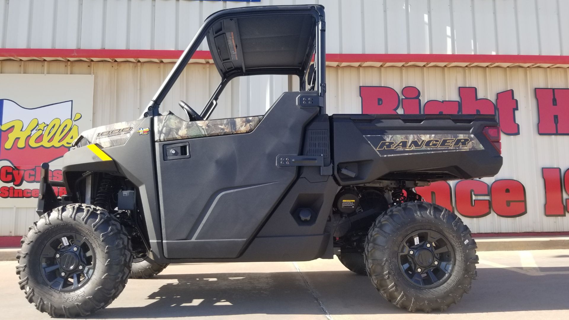 2023 Polaris Ranger 1000 Premium in Wichita Falls, Texas - Photo 3