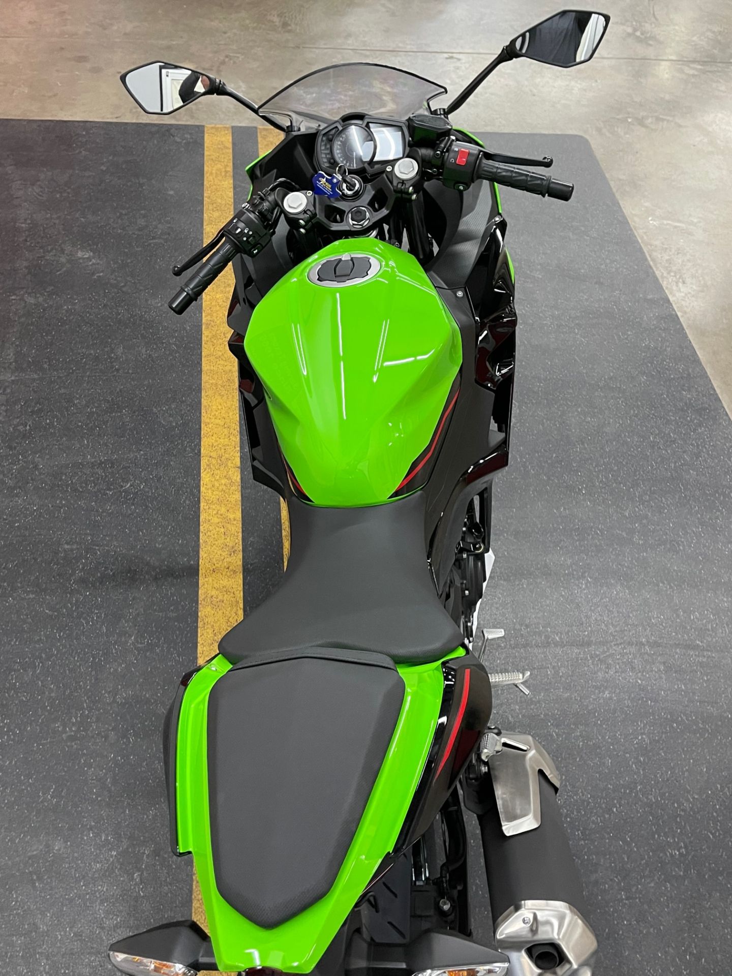 2022 Kawasaki Ninja 400 ABS KRT Edition in Wichita Falls, Texas - Photo 5