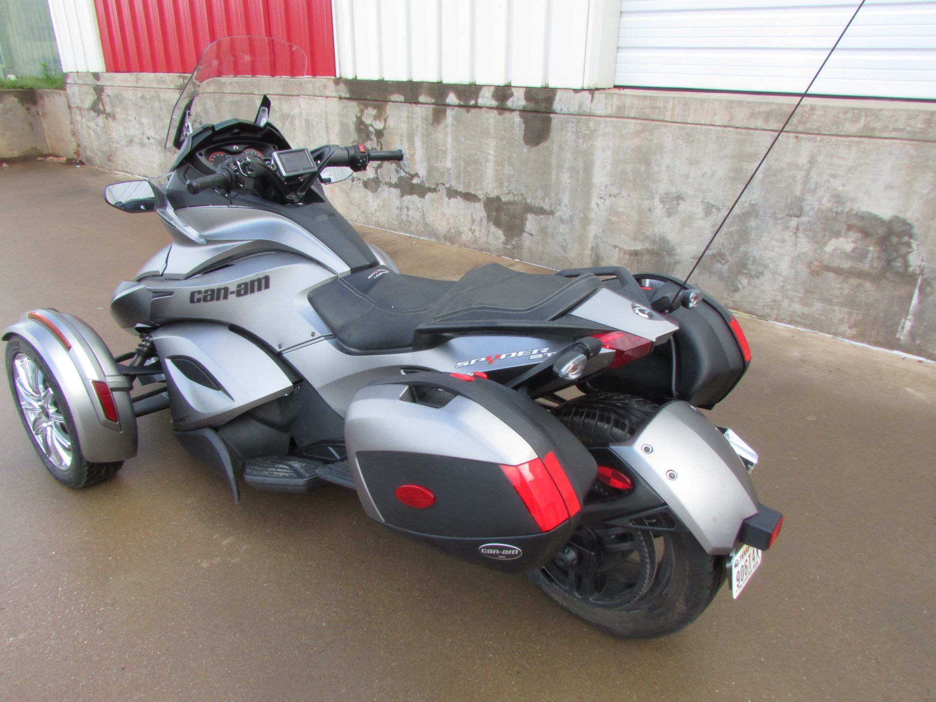 2014 Can-Am Spyder® ST Limited in Wichita Falls, Texas - Photo 8