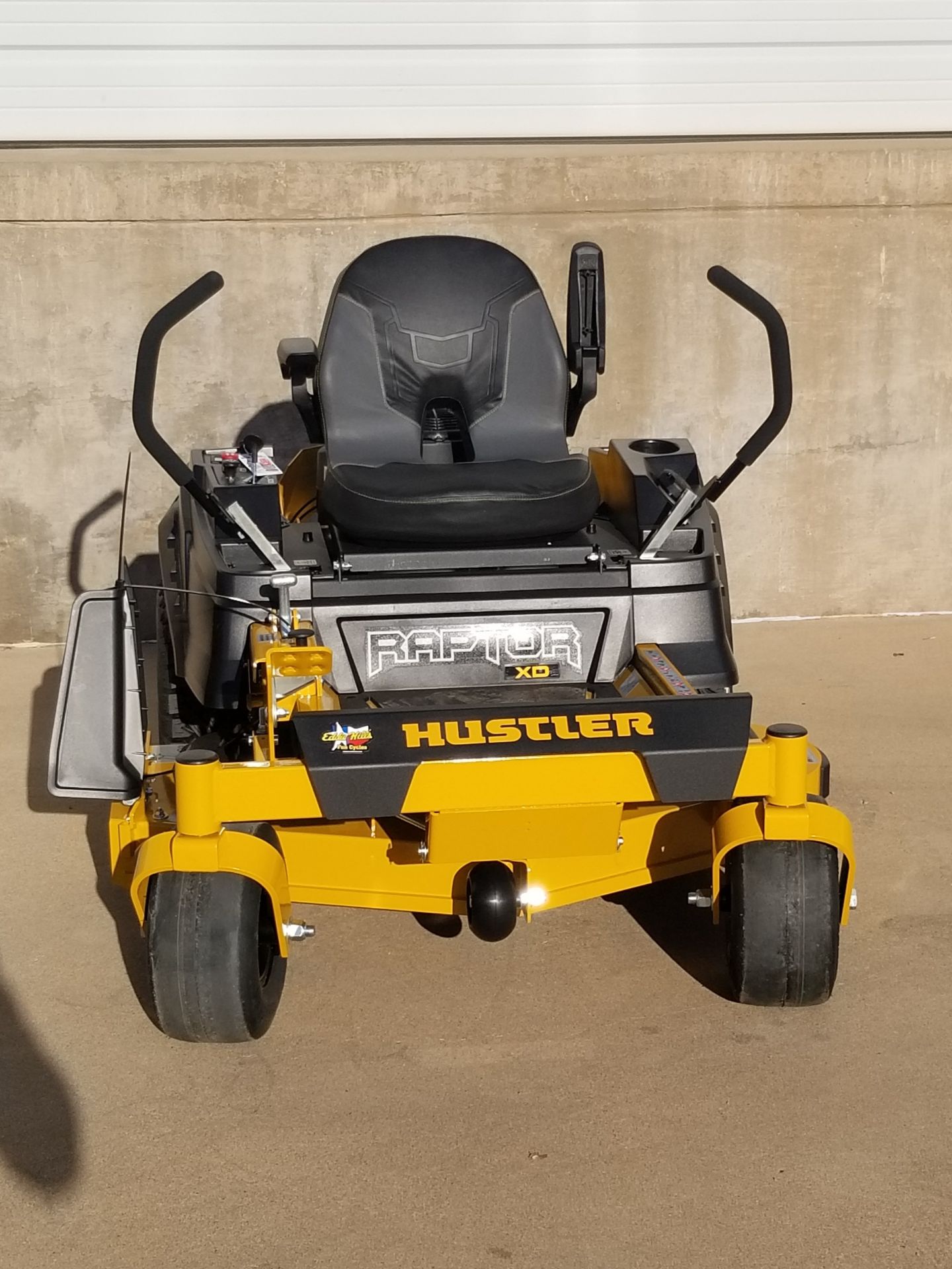 2021 Hustler Turf Equipment Raptor XD 48 in. Kawasaki FR651 21.5 hp in Wichita Falls, Texas - Photo 2