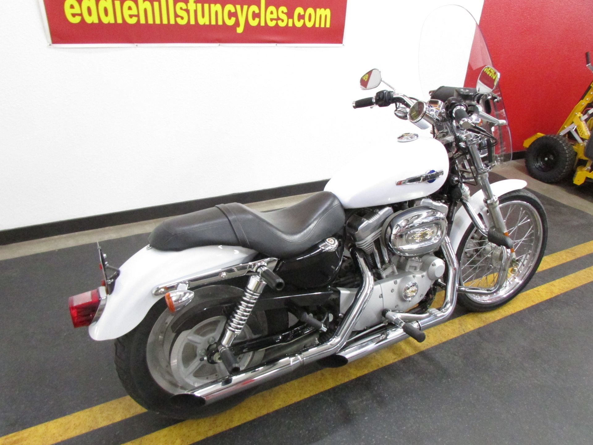2008 Harley-Davidson Sportster® 883 Custom in Wichita Falls, Texas - Photo 3