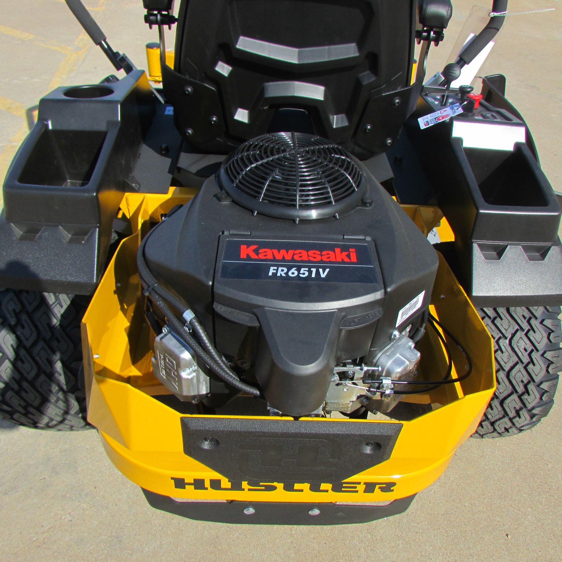 2023 Hustler Turf Equipment Raptor X 54 in. Kawasaki FR651 21.5 hp in Wichita Falls, Texas - Photo 4