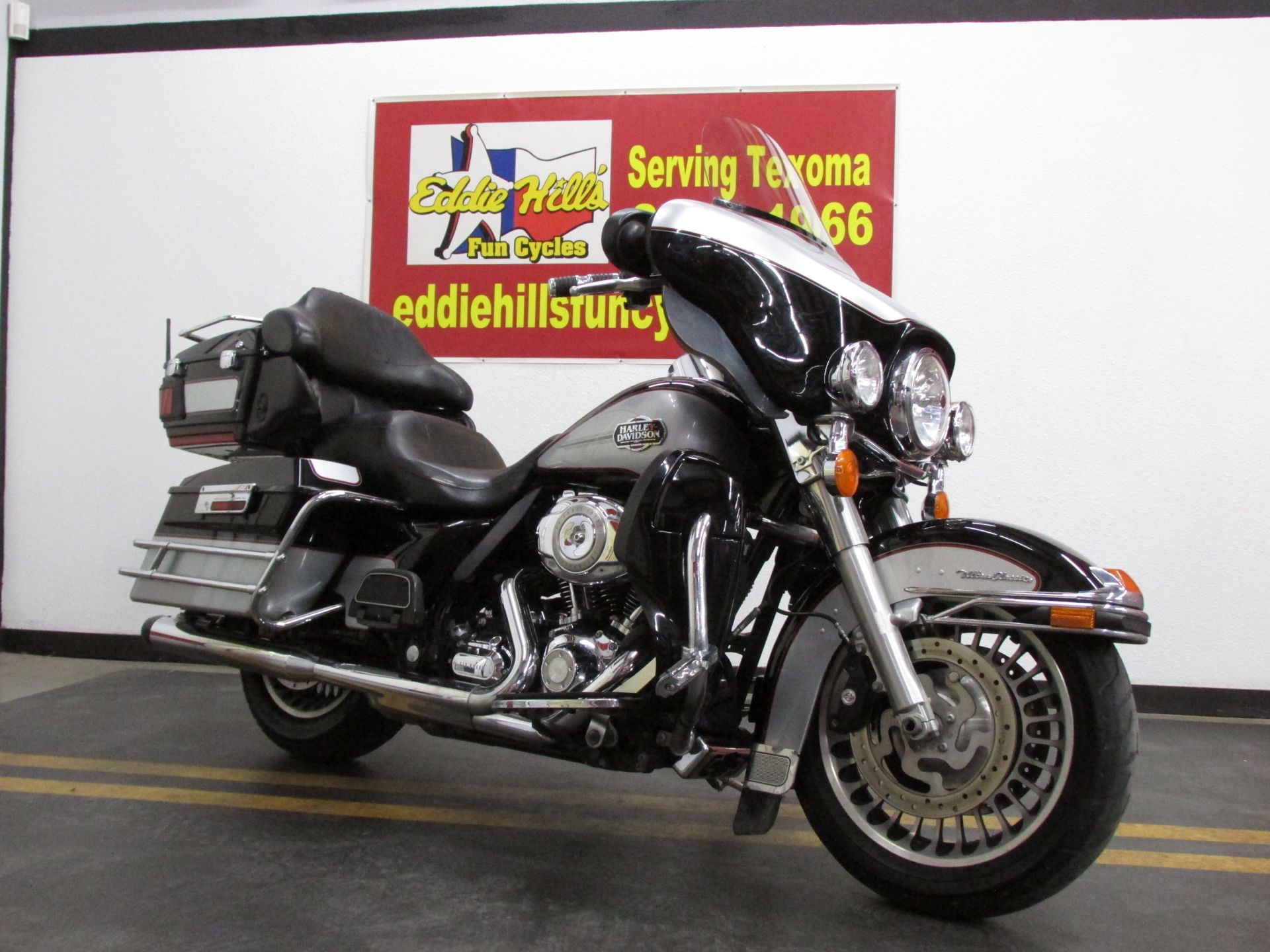 2010 Harley-Davidson Ultra Classic® Electra Glide® in Wichita Falls, Texas - Photo 1
