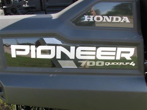 2025 Honda Pioneer 700-4 Deluxe in Wichita Falls, Texas - Photo 3