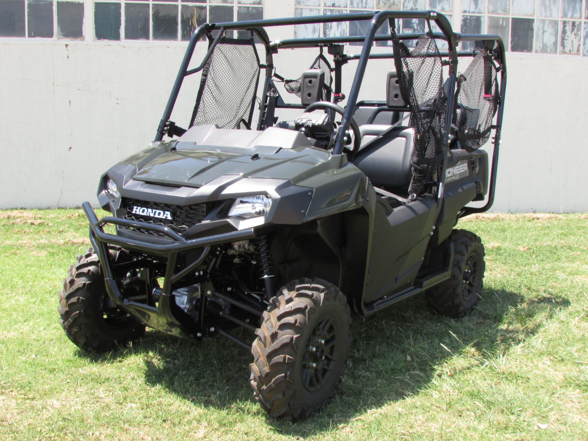 2025 Honda Pioneer 700-4 Deluxe in Wichita Falls, Texas - Photo 2