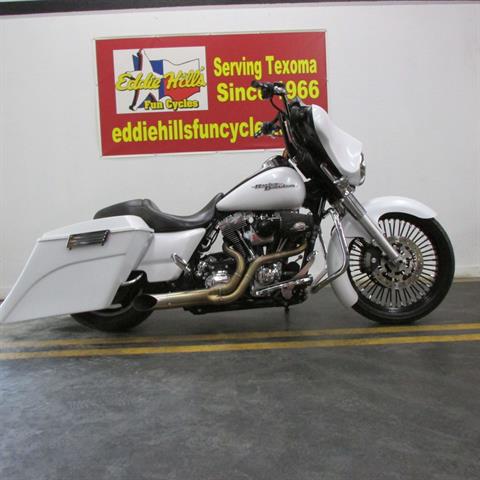 2011 Harley-Davidson Street Glide® in Wichita Falls, Texas - Photo 7