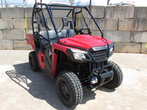 2025 Honda Pioneer 520 in Wichita Falls, Texas - Photo 8