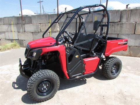 2025 Honda Pioneer 520 in Wichita Falls, Texas - Photo 11