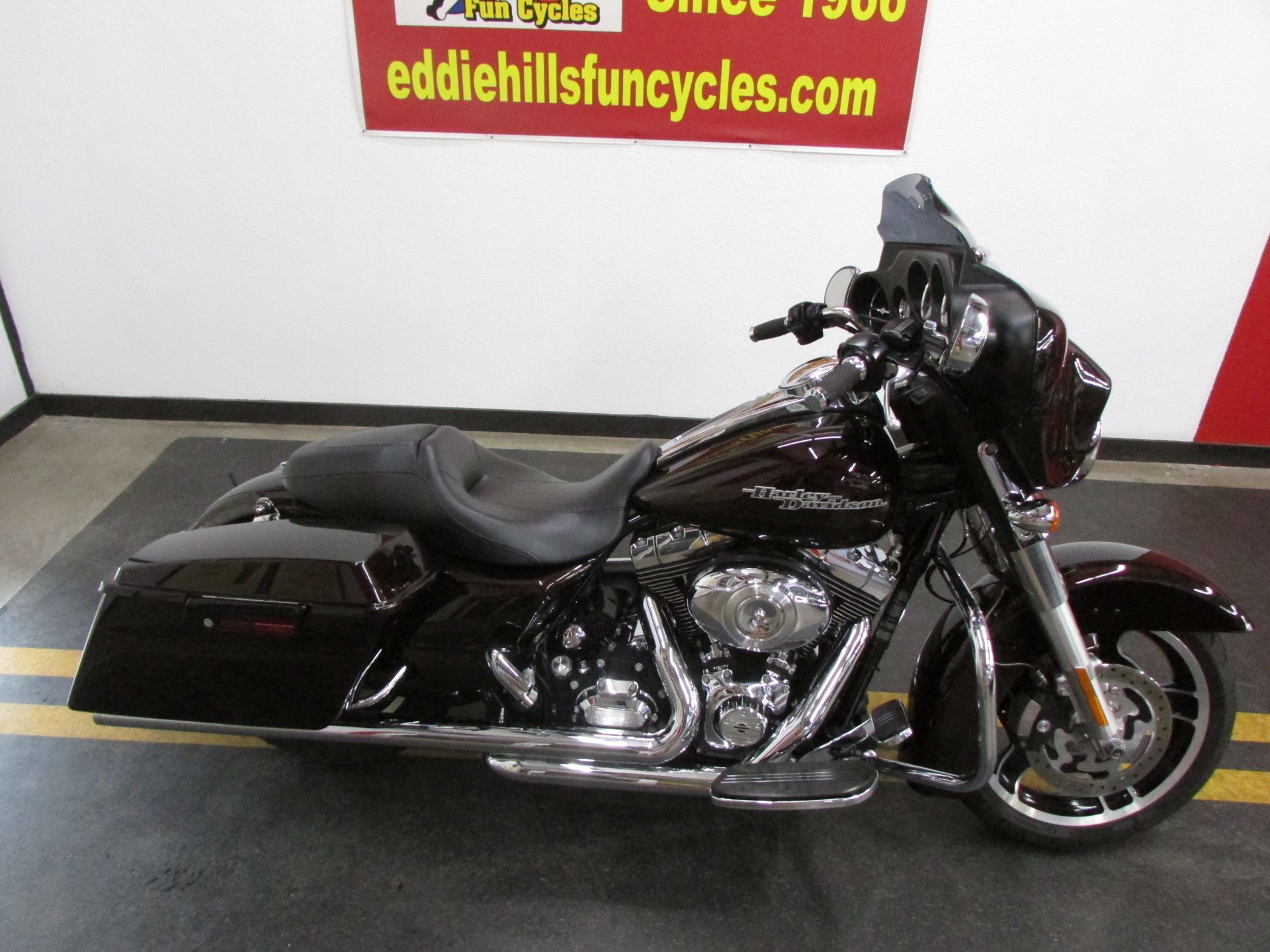 2011 Harley-Davidson Street Glide® in Wichita Falls, Texas - Photo 9