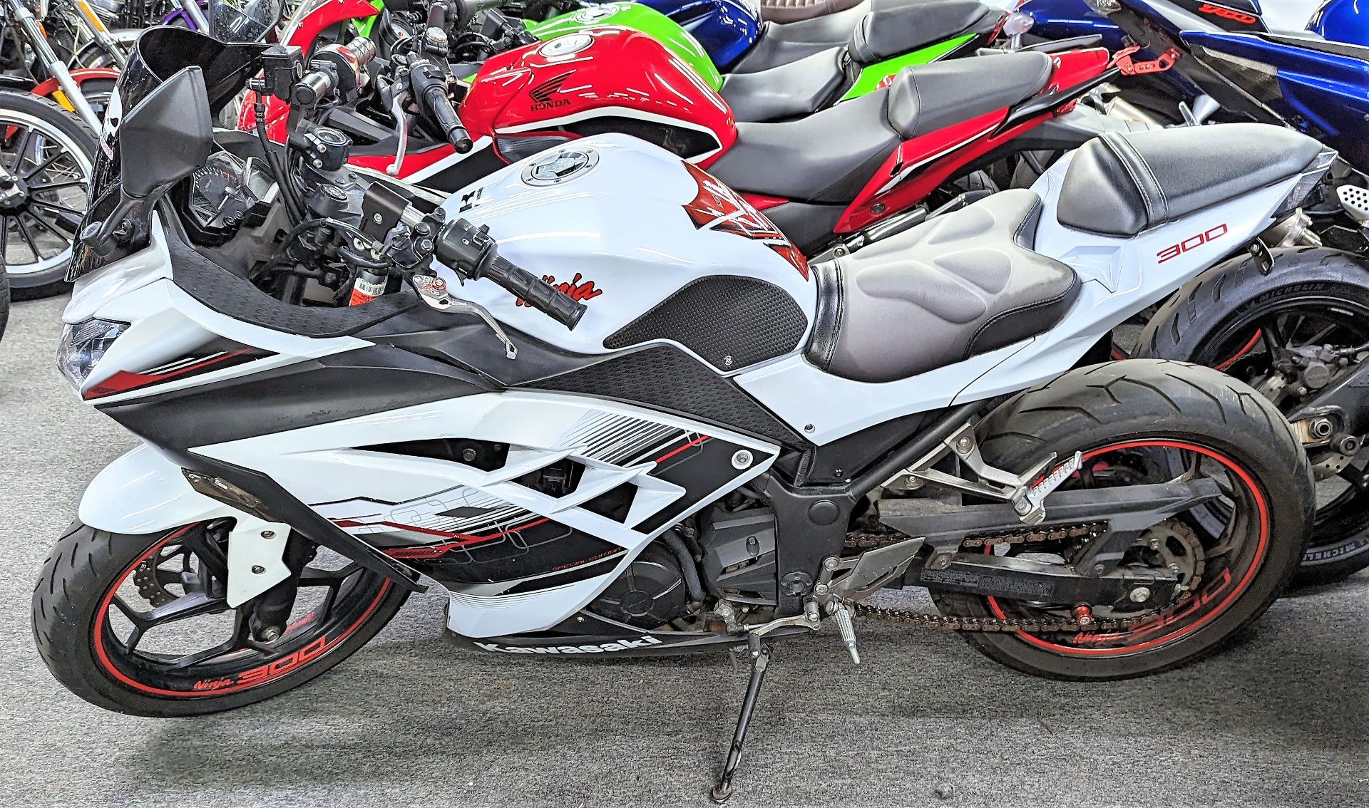 2014 Kawasaki Ninja® 300 SE in Oakdale, New York - Photo 1