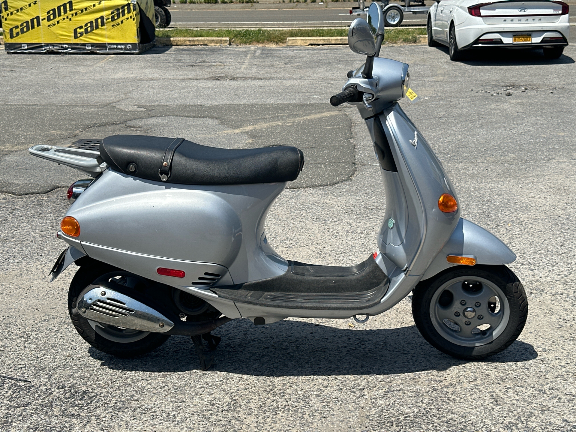 2005 Vespa ET4 in Oakdale, New York - Photo 2