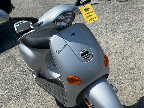 2005 Vespa ET4 in Oakdale, New York - Photo 3