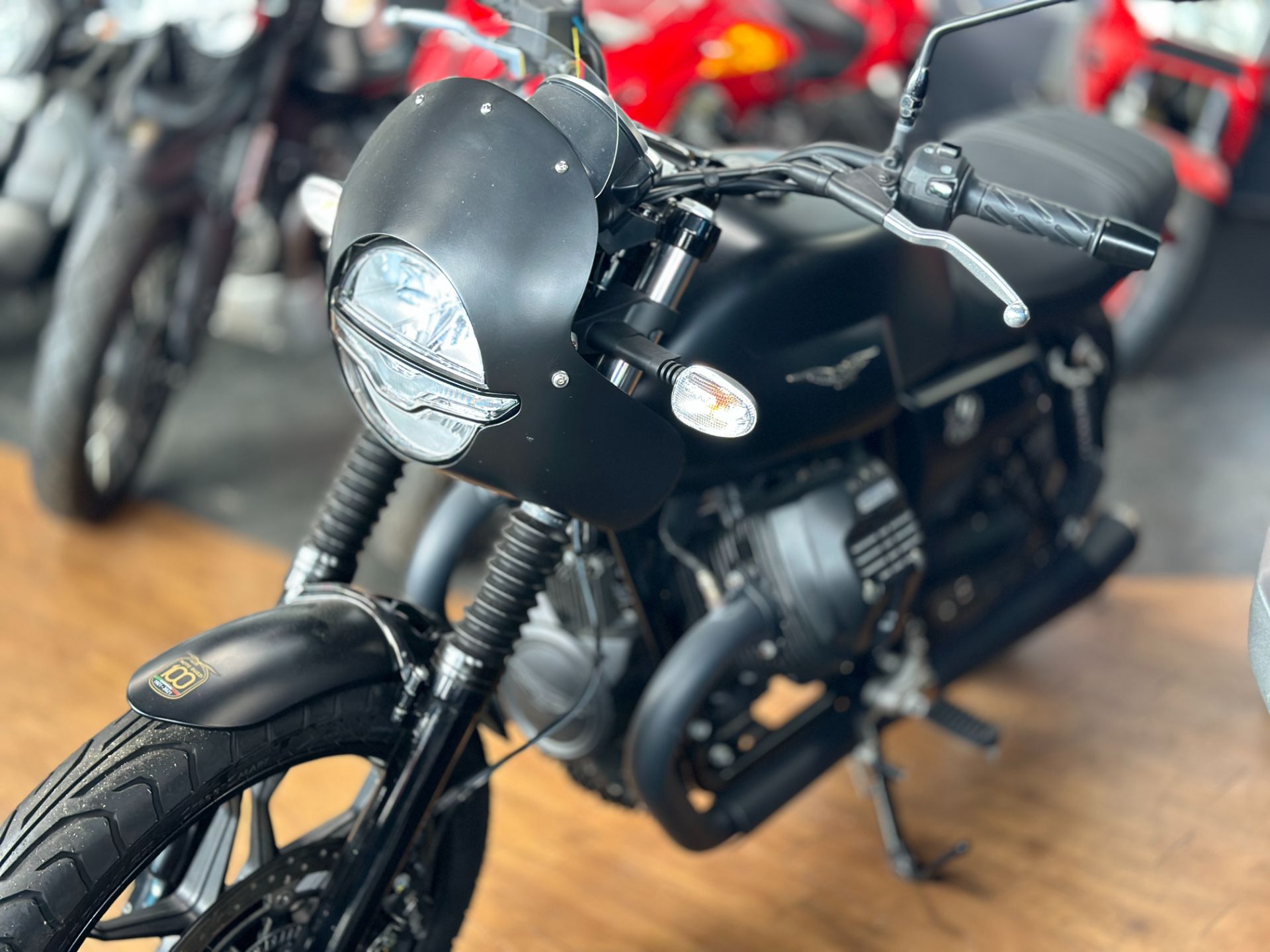 2021 Moto Guzzi V7 Stone E5 in Oakdale, New York - Photo 10