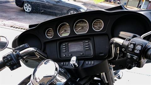 2014 Harley-Davidson Electra Glide® Ultra Classic® in Oakdale, New York - Photo 7