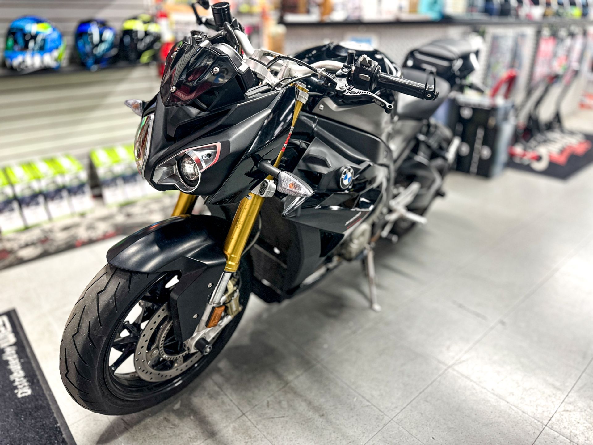 2016 BMW S 1000 R in Oakdale, New York - Photo 8