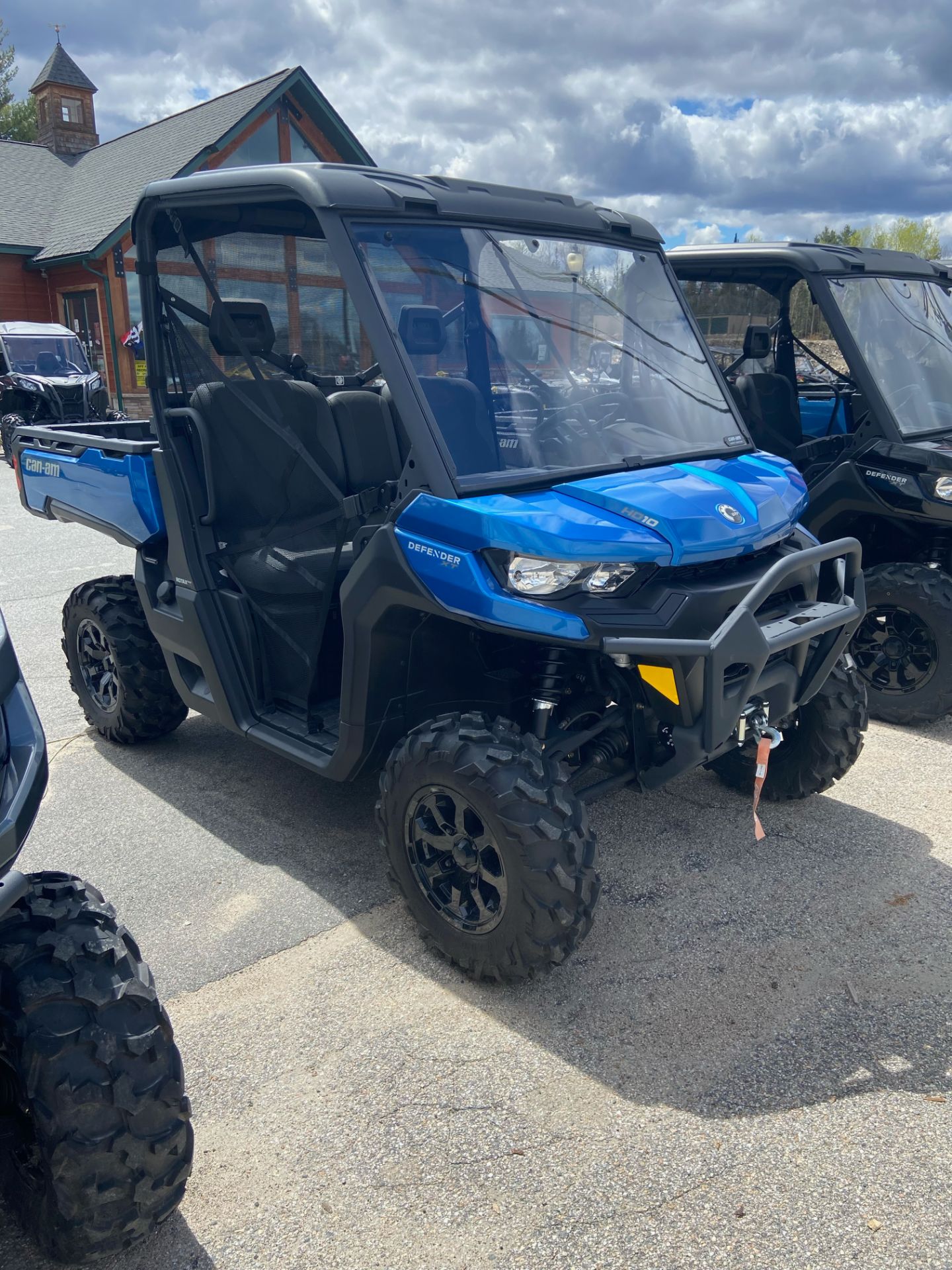 2023 Can-Am Defender XT HD10 in Lancaster, New Hampshire - Photo 2