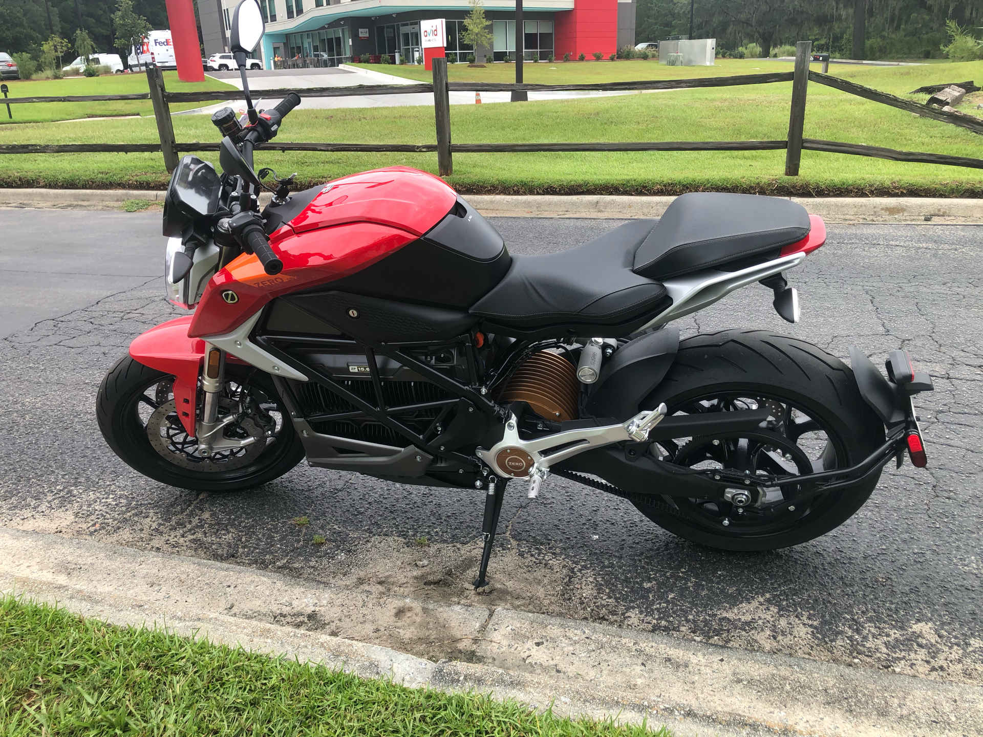 2022 Zero Motorcycles SR/F NA ZF15.6 Premium in Savannah, Georgia - Photo 2