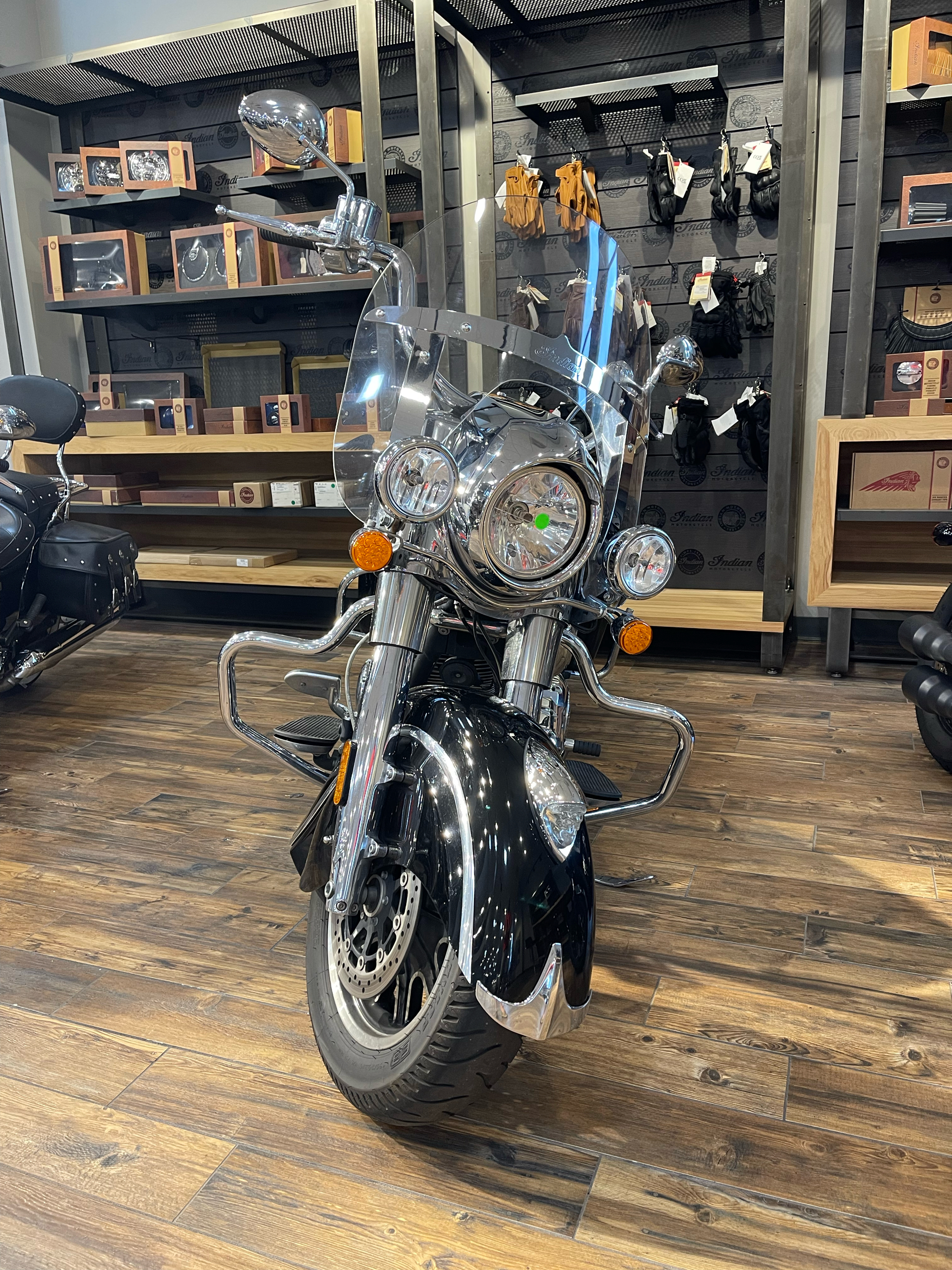 2018 Indian Motorcycle Springfield® ABS in Savannah, Georgia - Photo 2