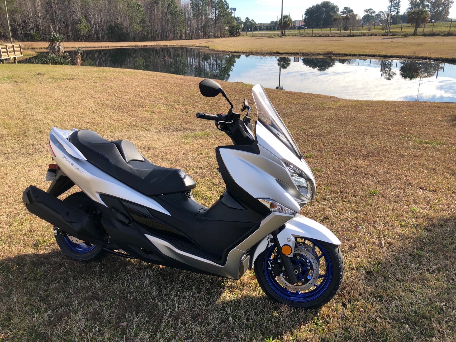 2024 Suzuki Burgman 400 in Savannah, Georgia - Photo 2