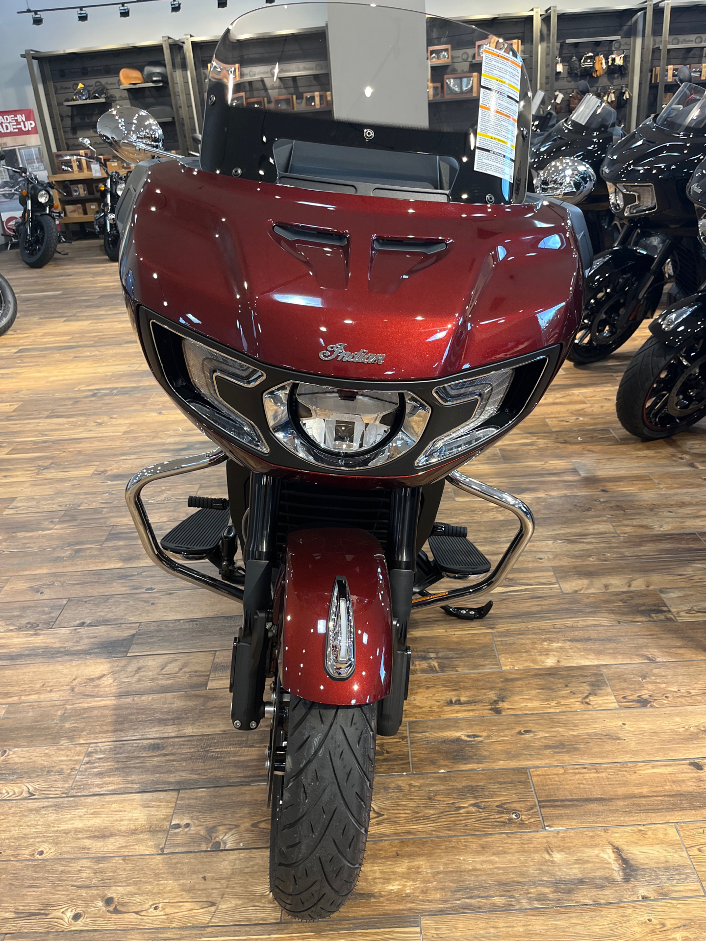 2023 Indian Motorcycle Challenger® Limited in Savannah, Georgia - Photo 3