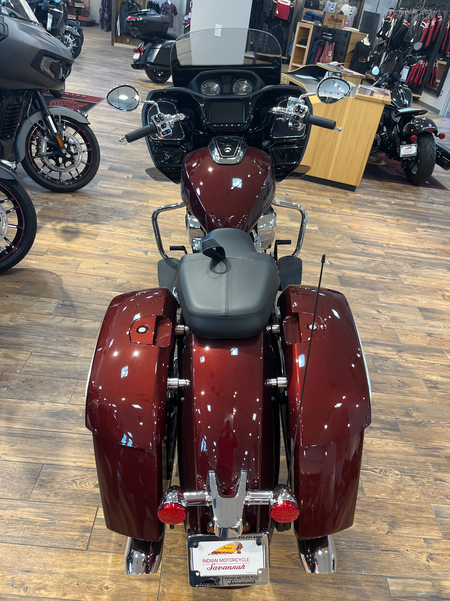 2023 Indian Motorcycle Challenger® Limited in Savannah, Georgia - Photo 4