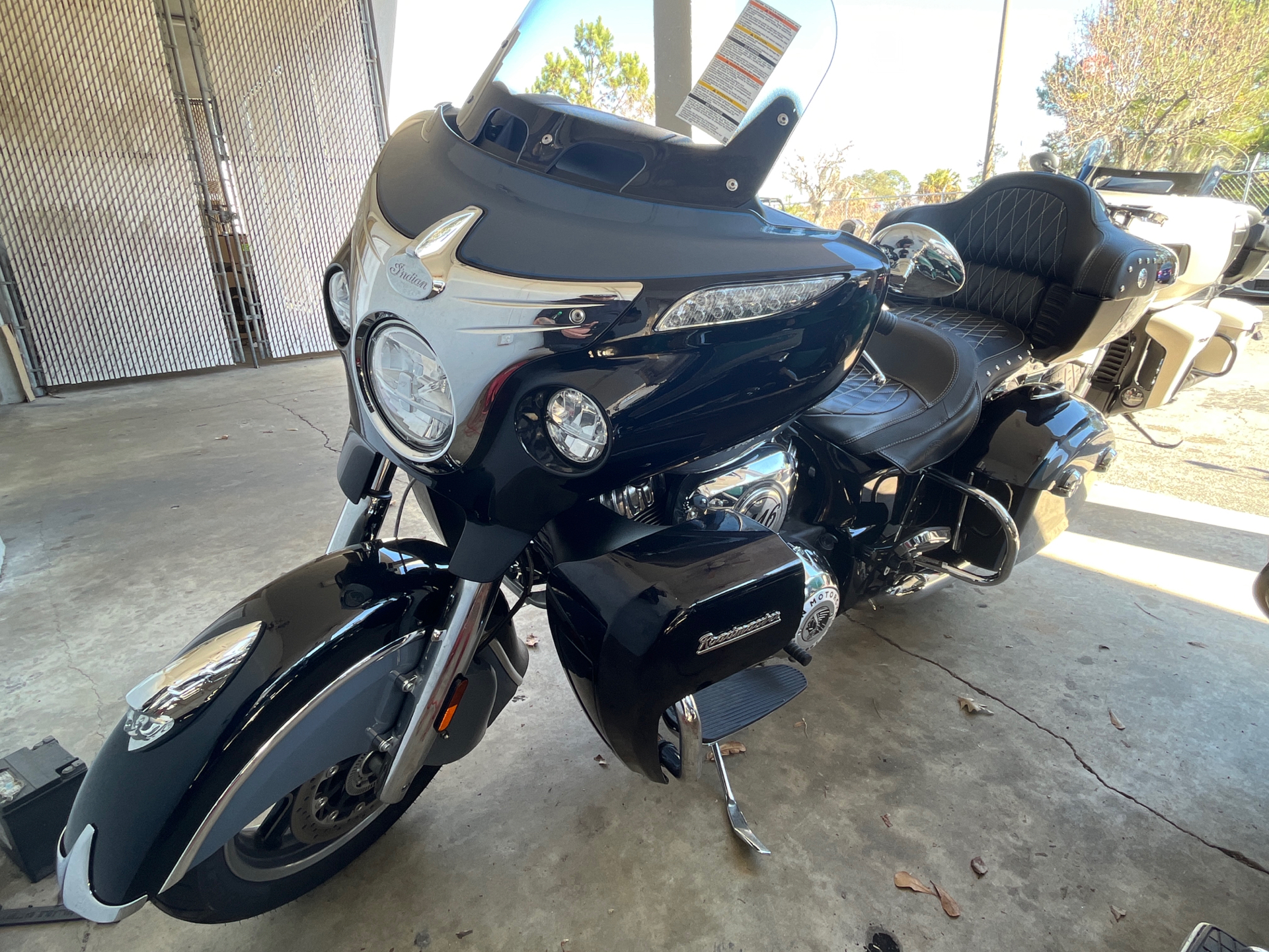2021 Indian Motorcycle Roadmaster® Icon in Savannah, Georgia - Photo 2