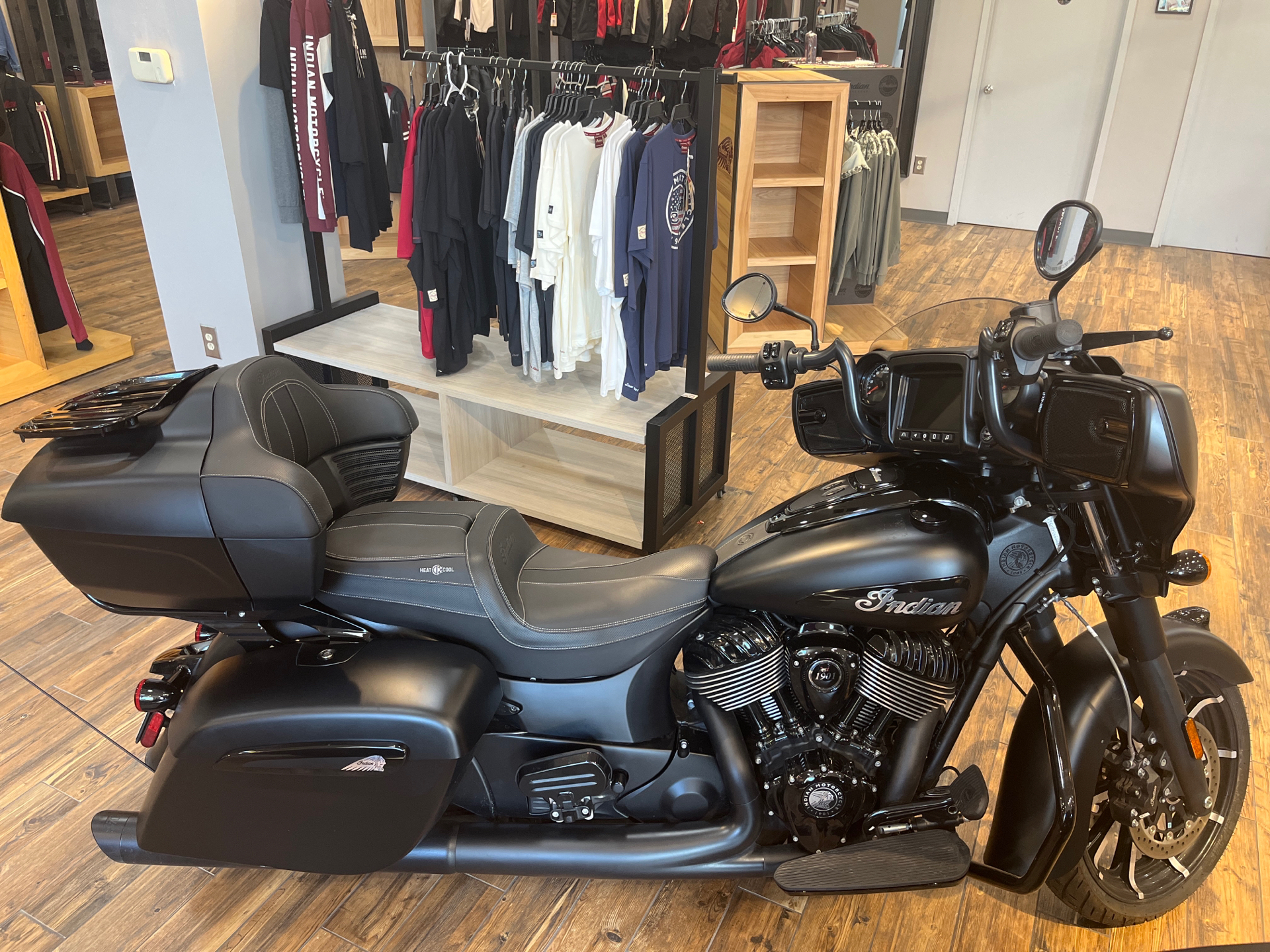 2021 Indian Motorcycle Roadmaster® Dark Horse® in Savannah, Georgia - Photo 1