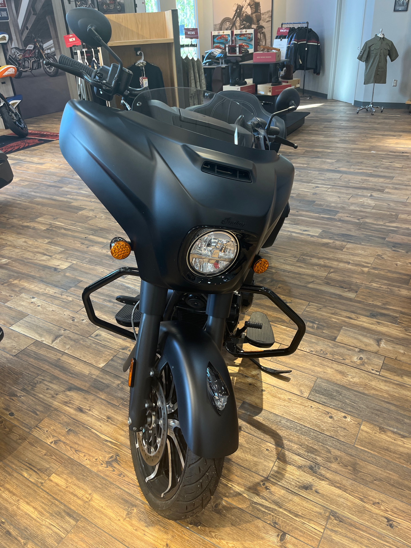 2021 Indian Motorcycle Roadmaster® Dark Horse® in Savannah, Georgia - Photo 3