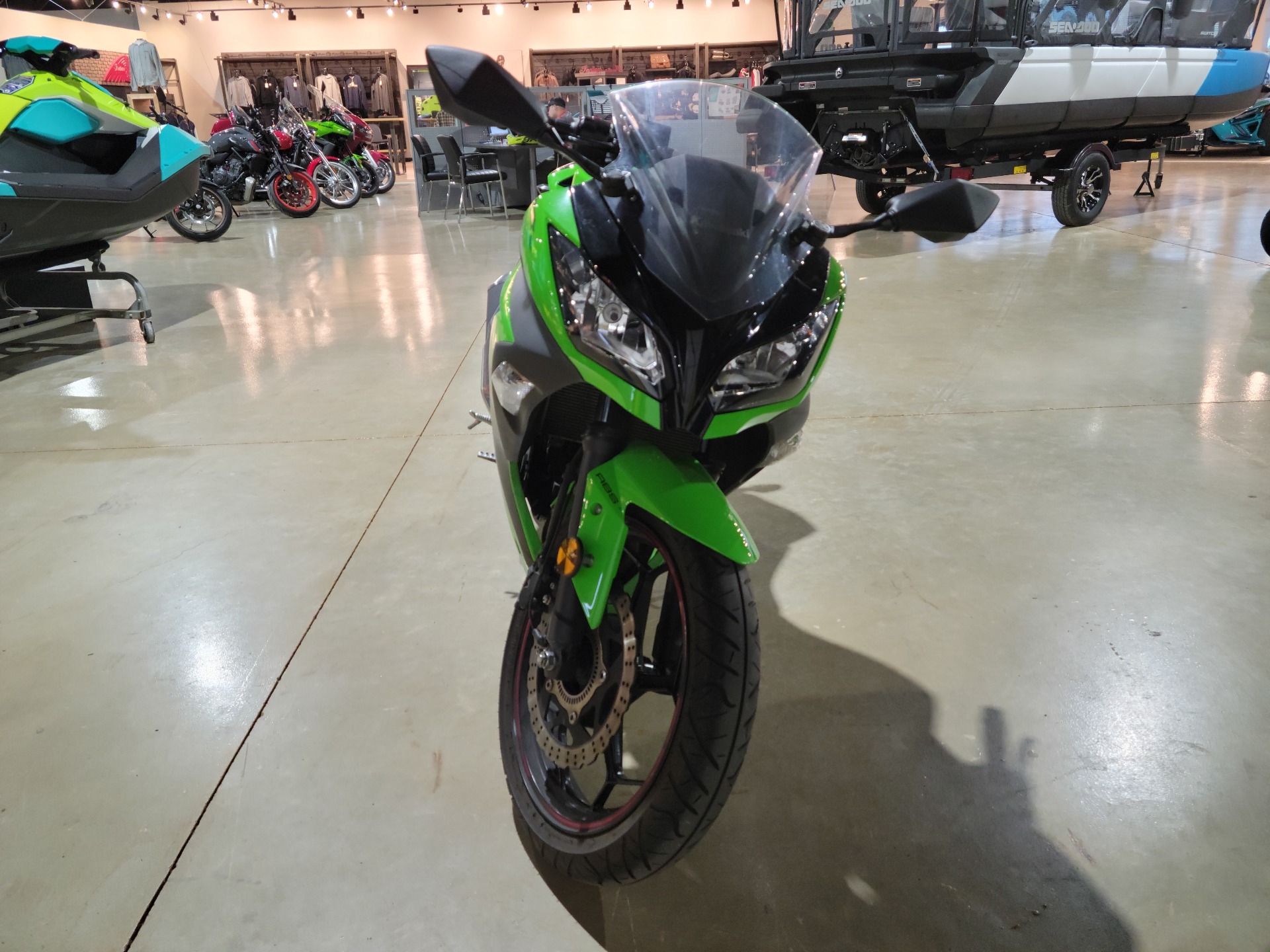 2014 Kawasaki Ninja® 300 SE in Tyler, Texas - Photo 2