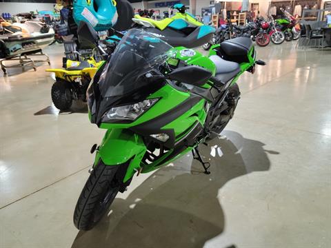 2014 Kawasaki Ninja® 300 SE in Tyler, Texas - Photo 3
