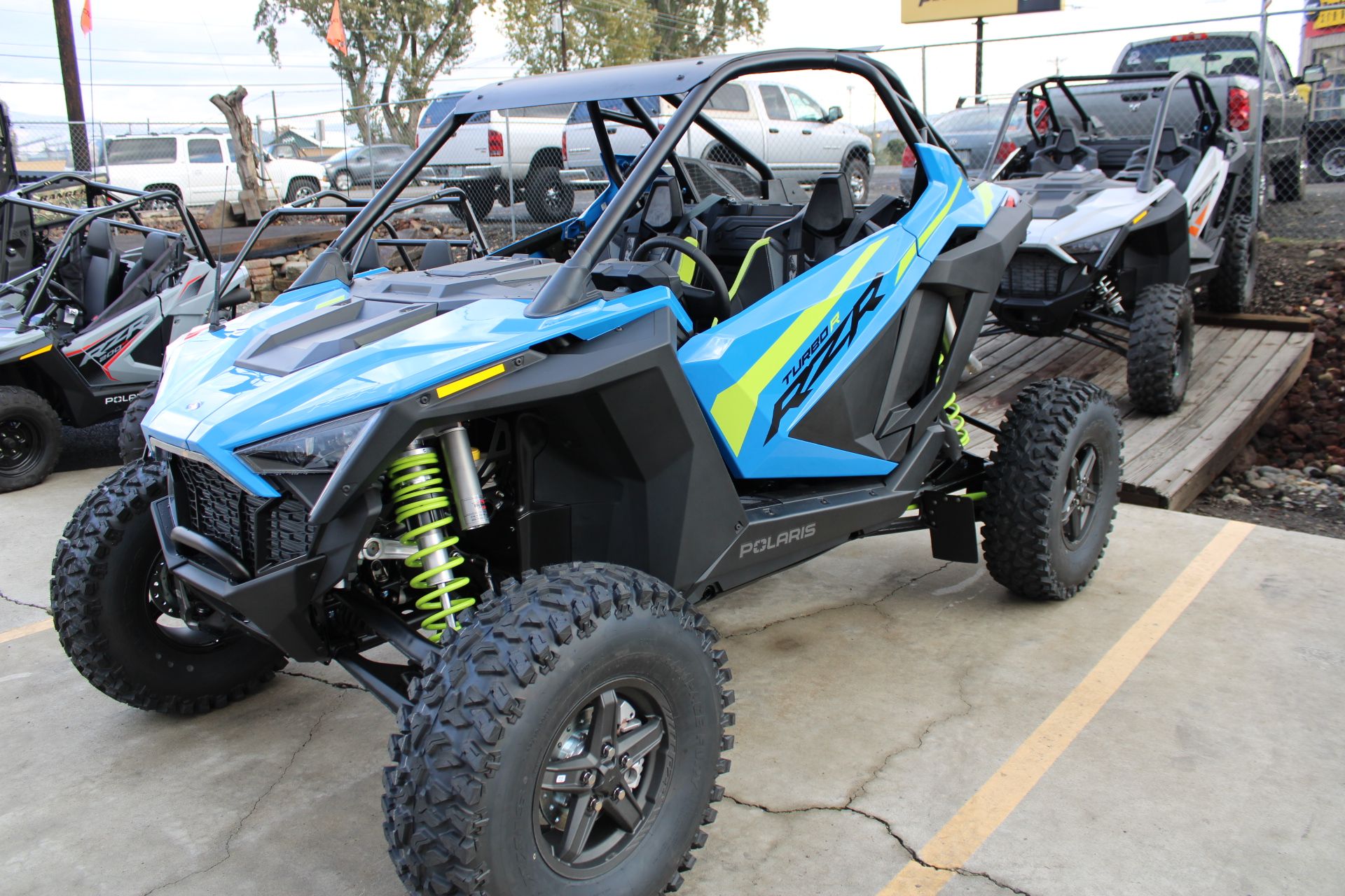 2024 Polaris RZR Turbo R Premium in The Dalles, Oregon - Photo 3