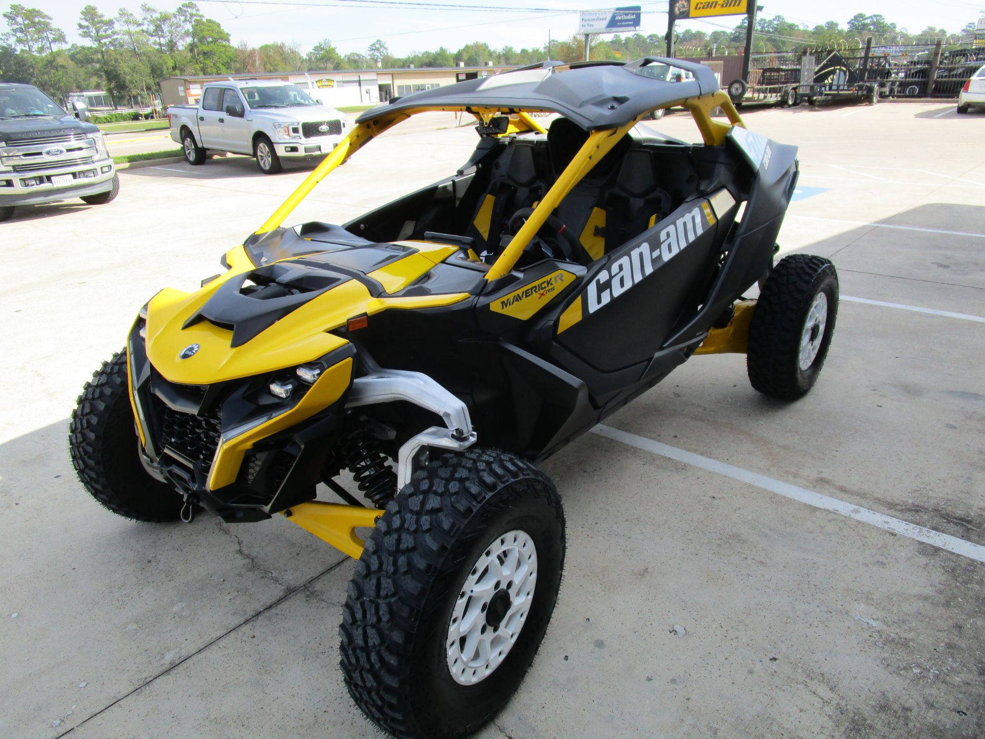 2024 Can-Am Maverick R X RS with Smart-Shox 999T DCT in Conroe, Texas - Photo 6