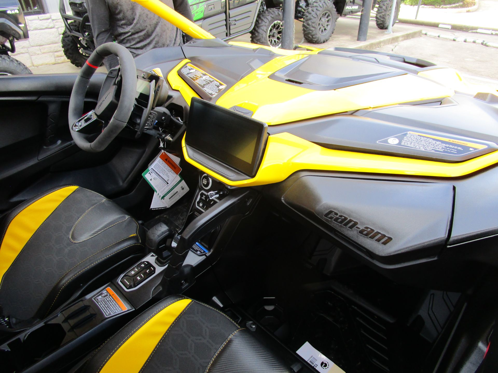2024 Can-Am Maverick R X RS with Smart-Shox 999T DCT in Conroe, Texas - Photo 9
