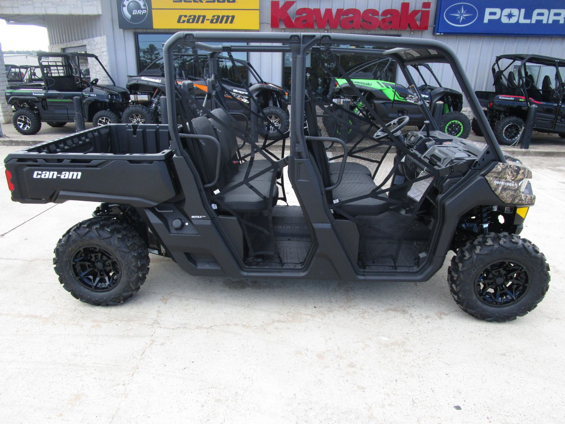 2023 Can-Am Defender MAX DPS HD9 in Conroe, Texas - Photo 5