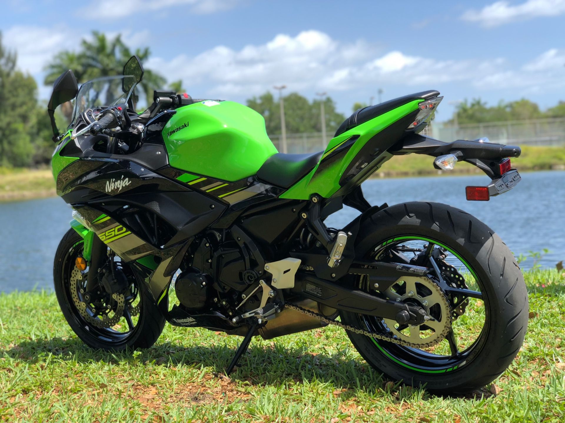 2018 Kawasaki Ninja 650 ABS KRT Edition in North Miami Beach, Florida - Photo 18
