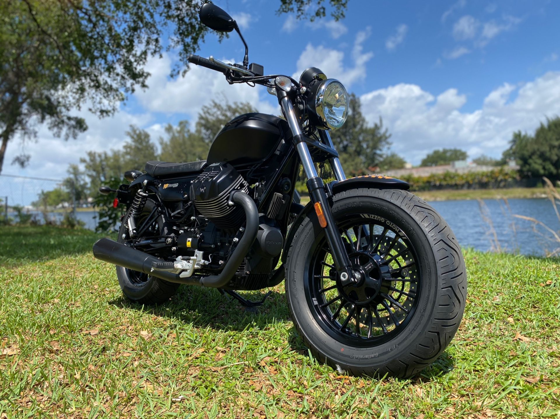 2017 Moto Guzzi V9 Bobber in North Miami Beach, Florida - Photo 1