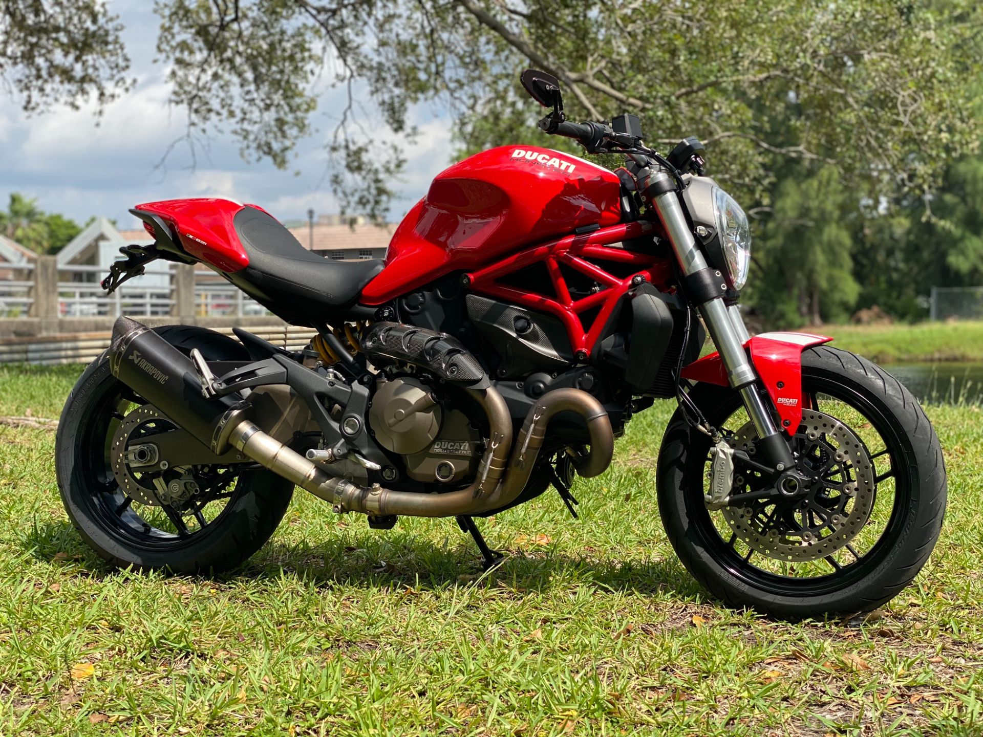 2015 Ducati Monster 821 in North Miami Beach, Florida - Photo 4