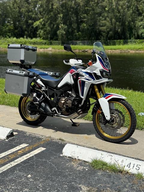 2017 Honda Africa Twin DCT in North Miami Beach, Florida - Photo 2