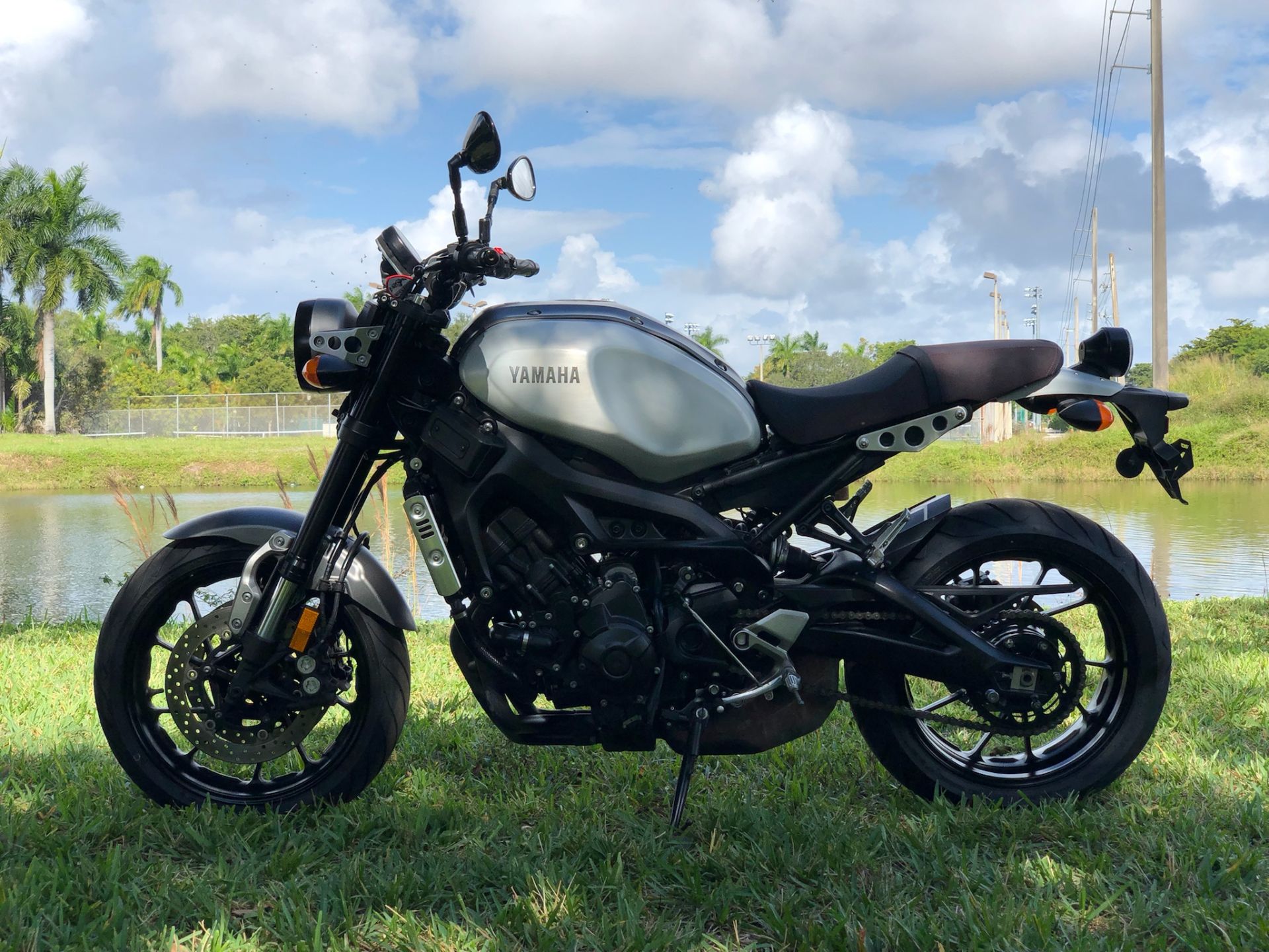 2016 Yamaha XSR900 in North Miami Beach, Florida - Photo 12