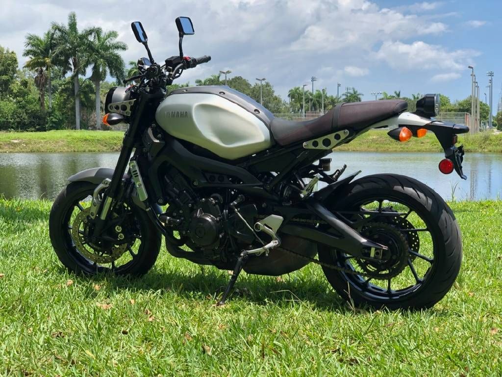 2016 Yamaha XSR900 in North Miami Beach, Florida - Photo 16