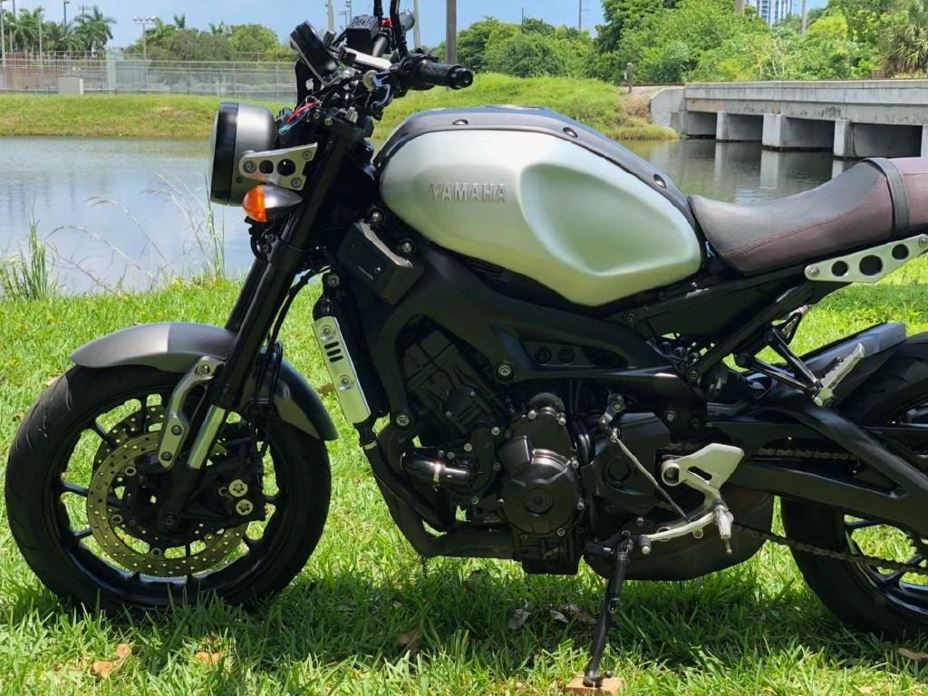 2016 Yamaha XSR900 in North Miami Beach, Florida - Photo 17