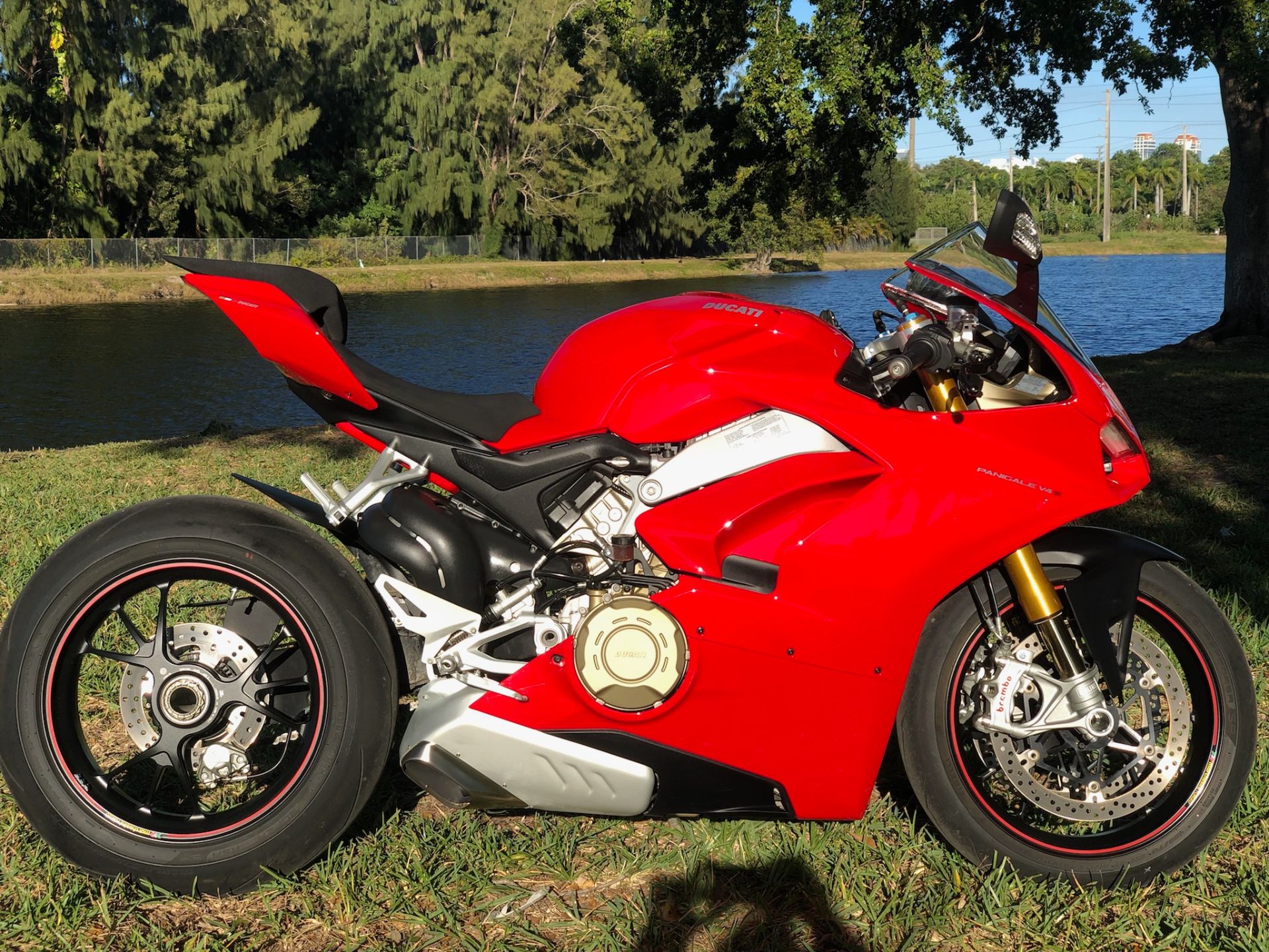 2018 Ducati Panigale V4 S in North Miami Beach, Florida - Photo 2