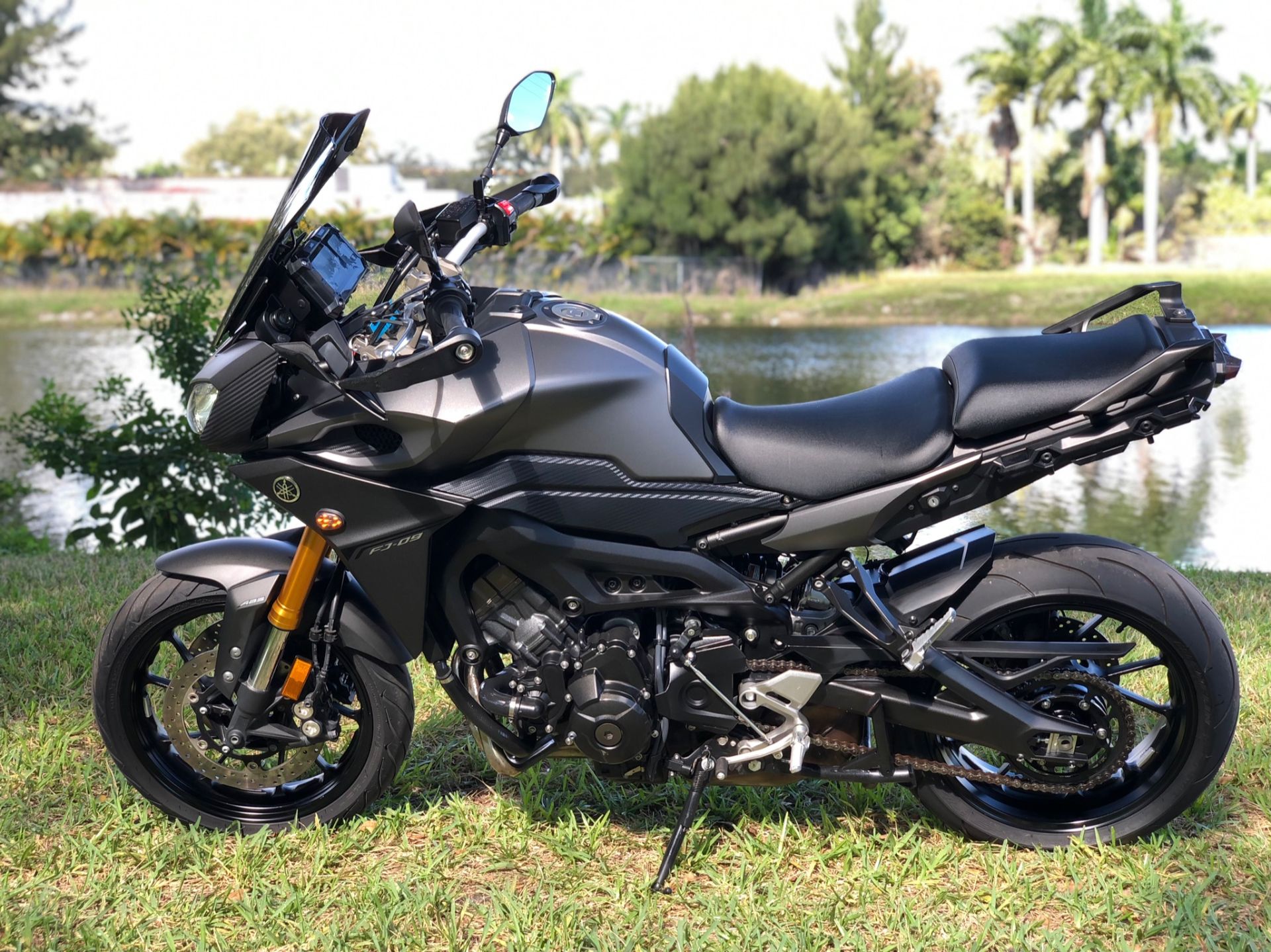 2015 Yamaha FJ-09 in North Miami Beach, Florida - Photo 19